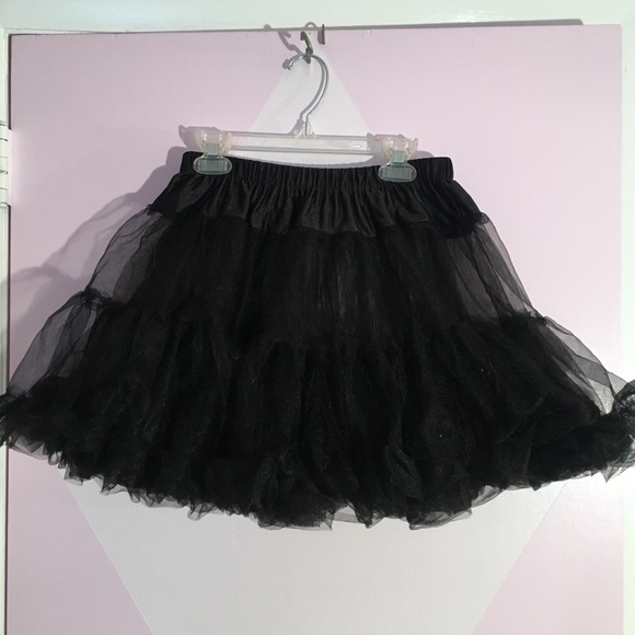 ❌SOLD❌ Adult Black Costume Tutu Petticoat - Picture 2 of 3